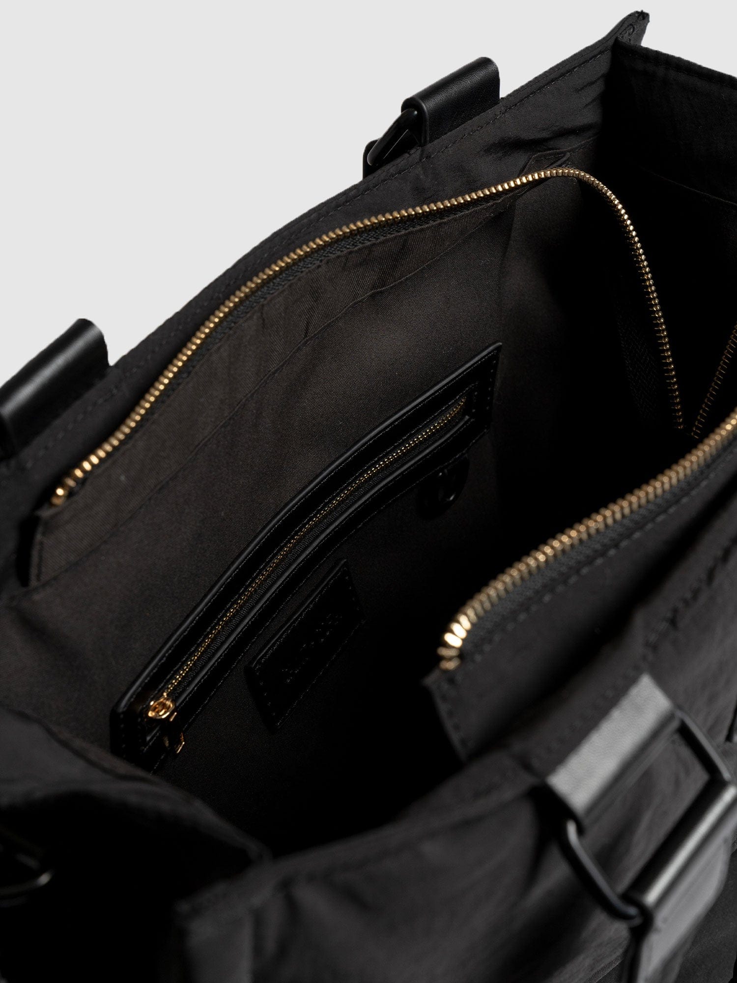 Large Penny Tote Bag Black - Women's Bags | Saint + Sofia® EU